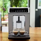 Cafetera Krups Esp EVIDENCE+TITAN+XS6000 EA894T10 + Recip Leche 1450W con Adaptador