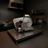 Cortador de Fiambres Tokyo Ind modelo SL-195ES-6 Disco 20CM Potencia0.2kw 220V